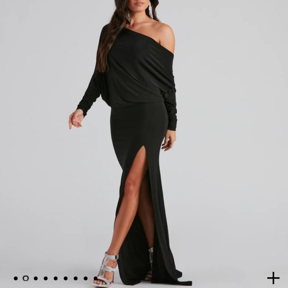 Londyn Formal Convertible Gown - Picture 2 of 8